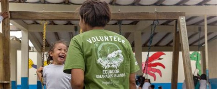 At what age can you volunteer abroad?