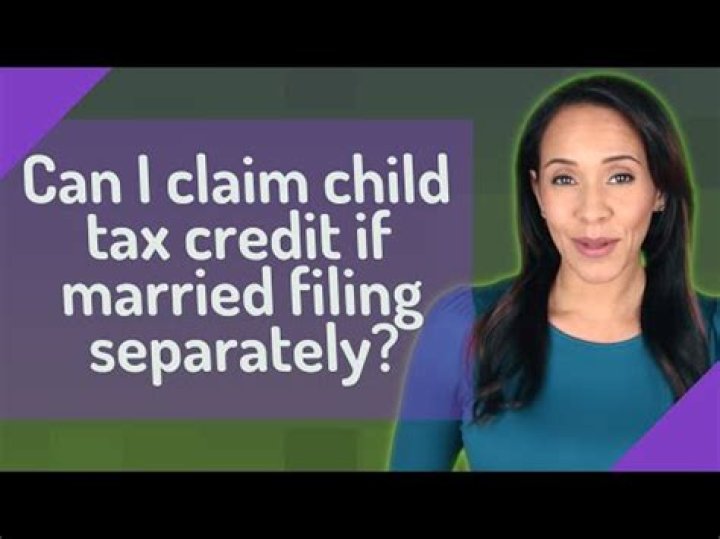 Can a married couple claim the child on the same tax return?