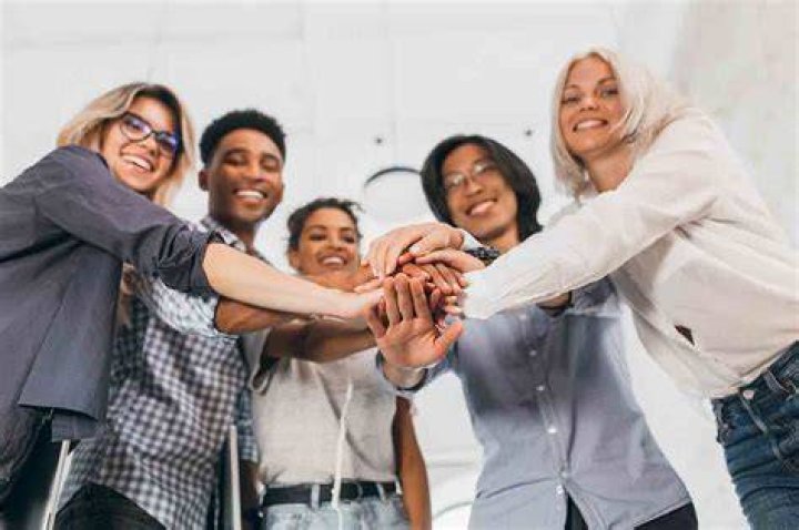 Can couples work together in real estate?