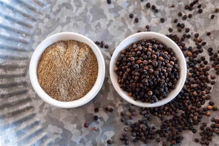 Can pepper and water be separated?
