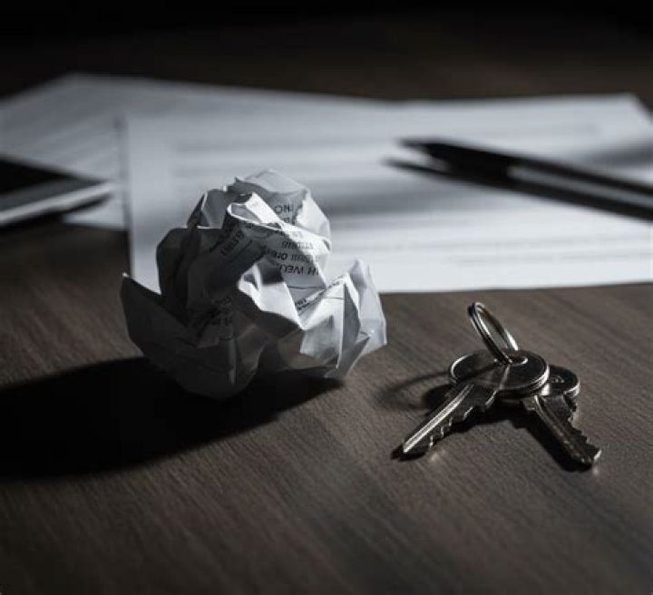 Can the seller sue the buyer if financing falls through?