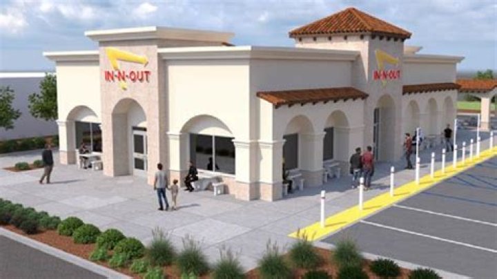 Can you be 15 and work at In N Out?