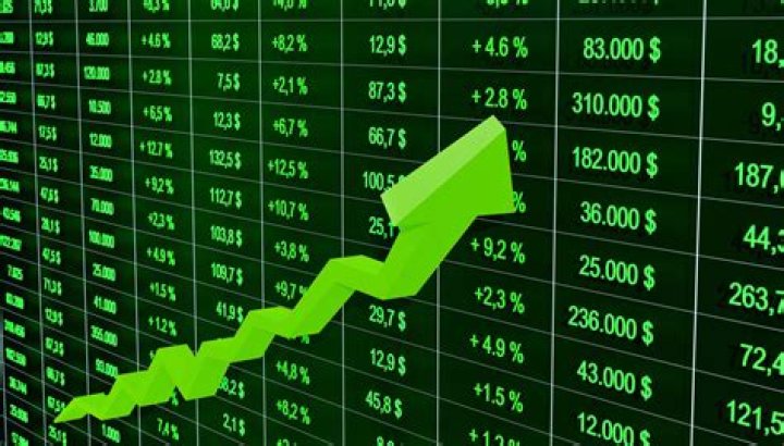 Can you buy stocks before the market opens?