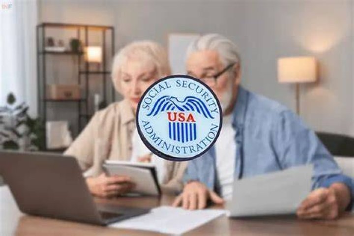 Can you continue to work after drawing Social Security?