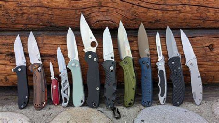 Can you make money selling pocket knives?