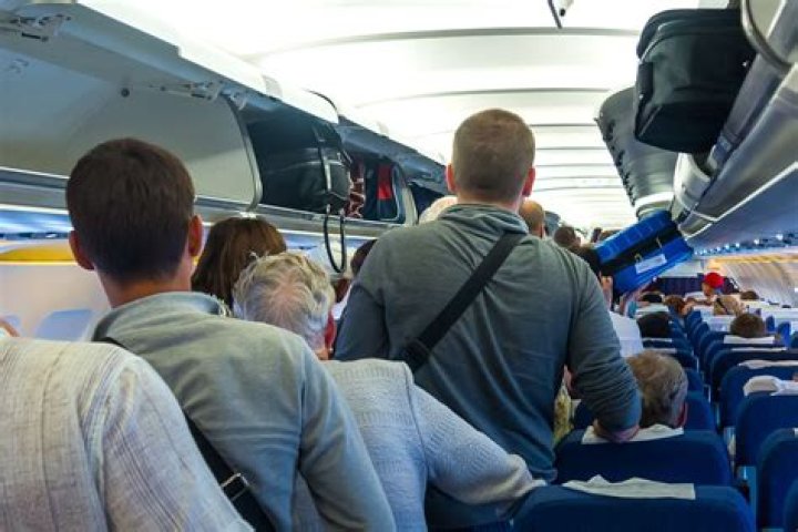 Did any passengers from 911 survive?