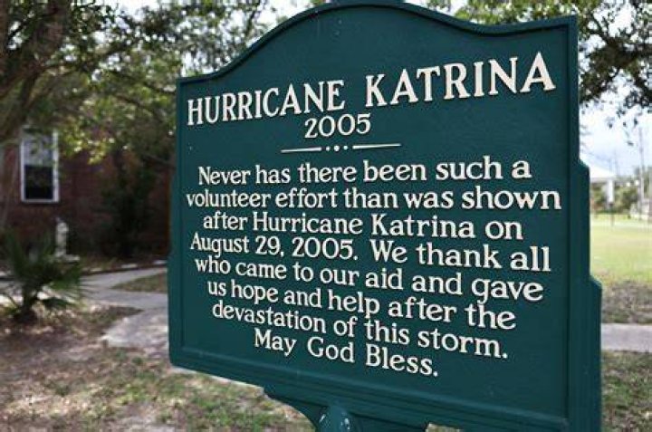 Did the government help Hurricane Katrina victims?