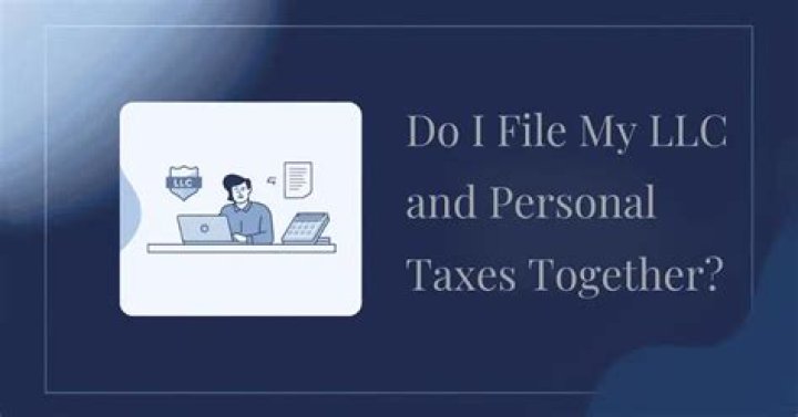 Do accountants help with LLC?