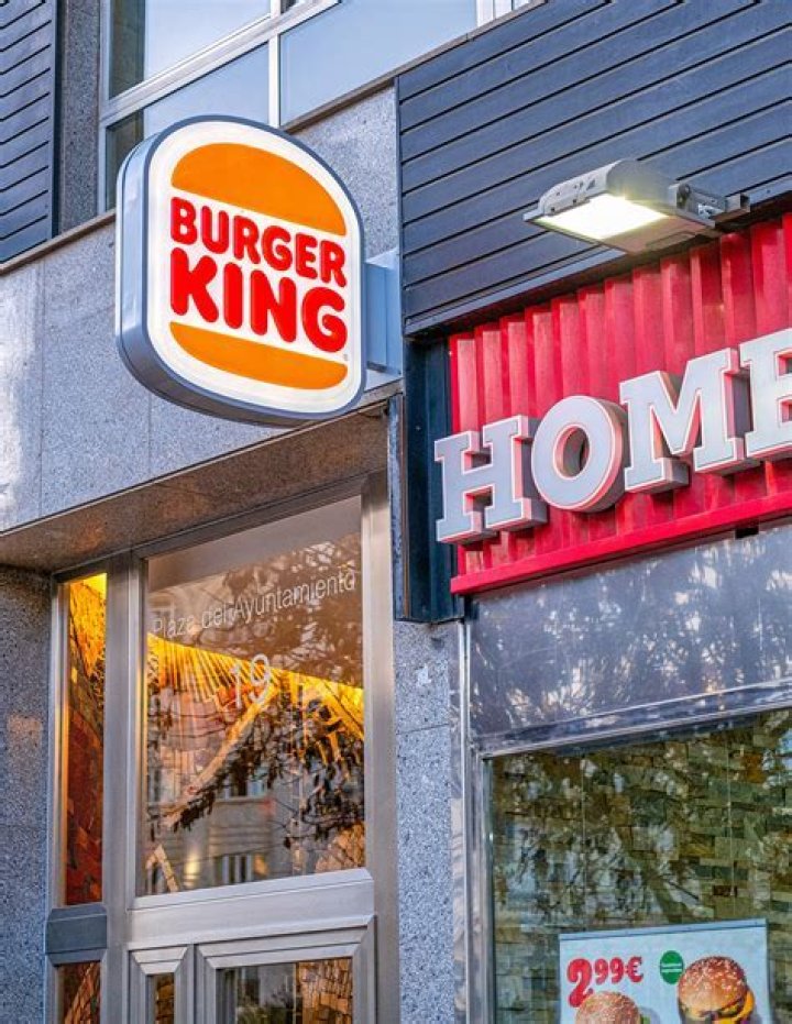 Does Burger king hire at 15?