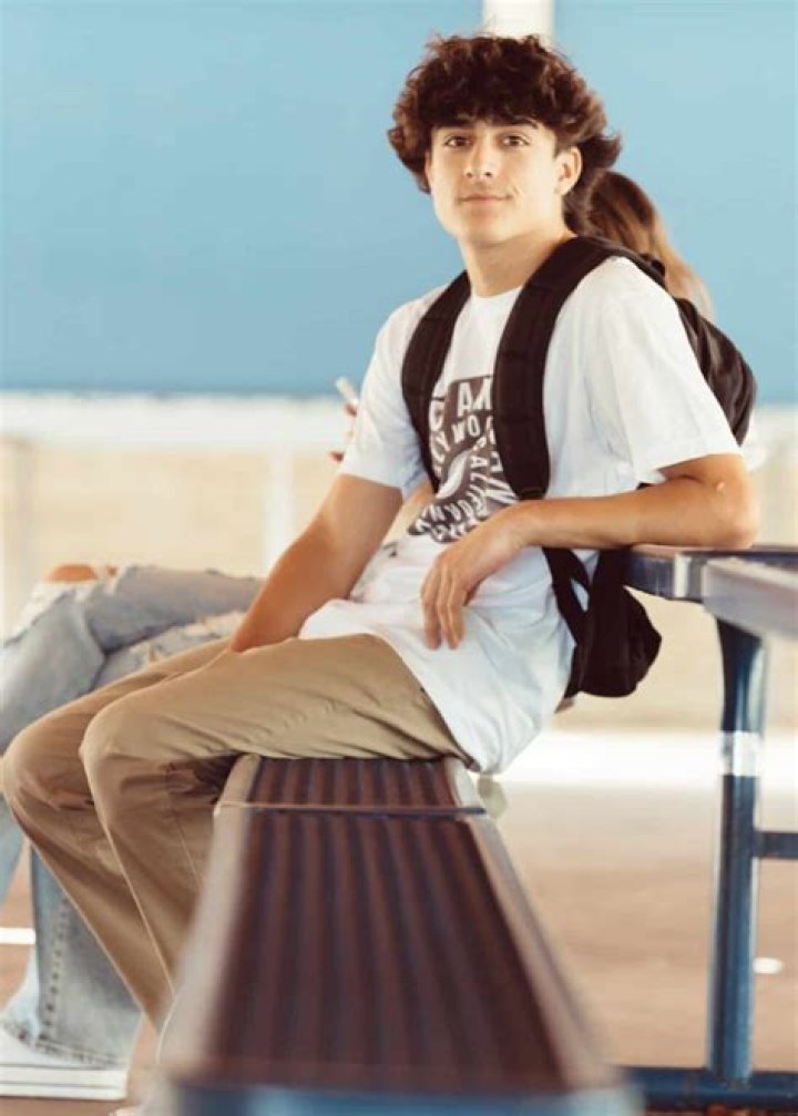 How can a teenager become a movie actor?
