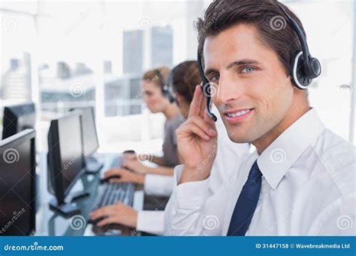 How can I be a confident call center agent?