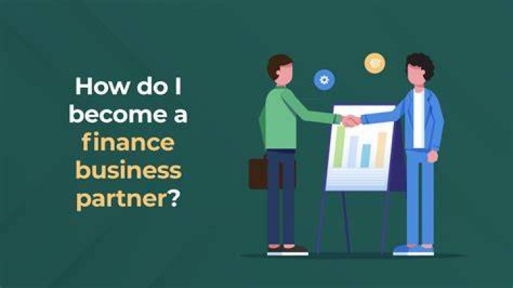 How do I become a financial specialist?
