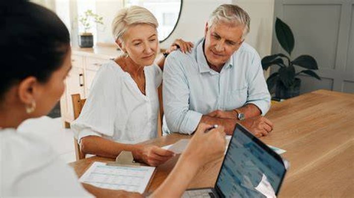 How do I find a pension advisor?