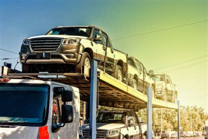 How do I start an auto transport business?