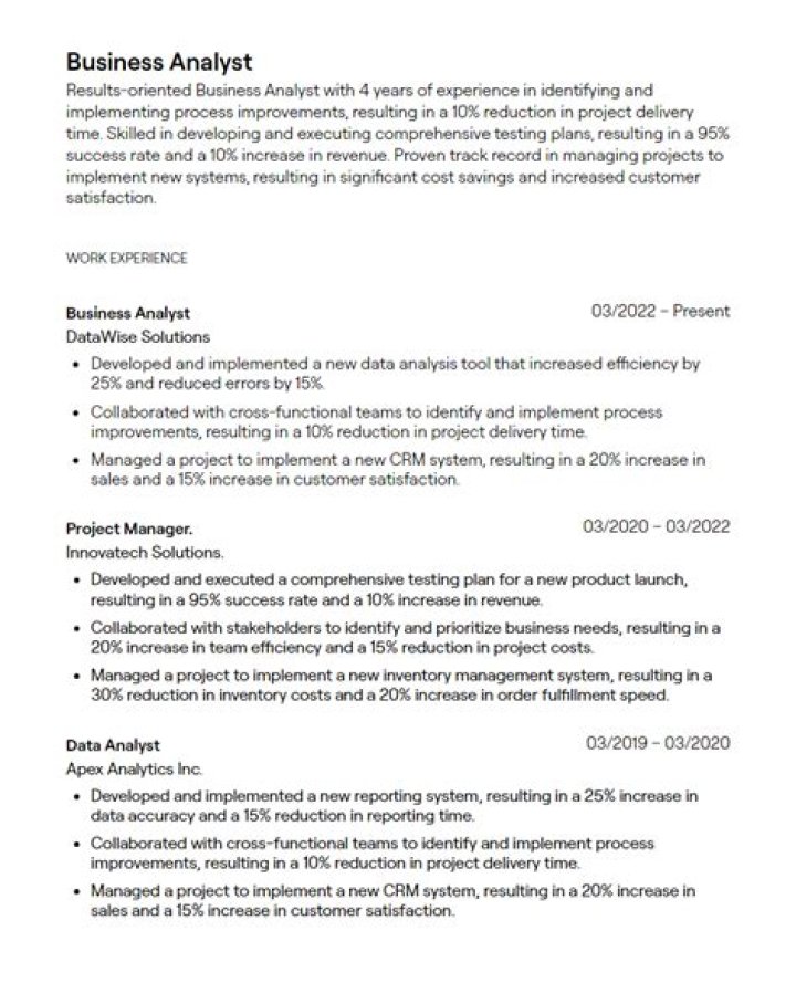 How do I write an analyst resume?