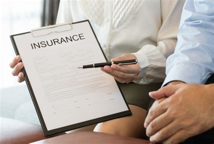 How do insurance excesses work?