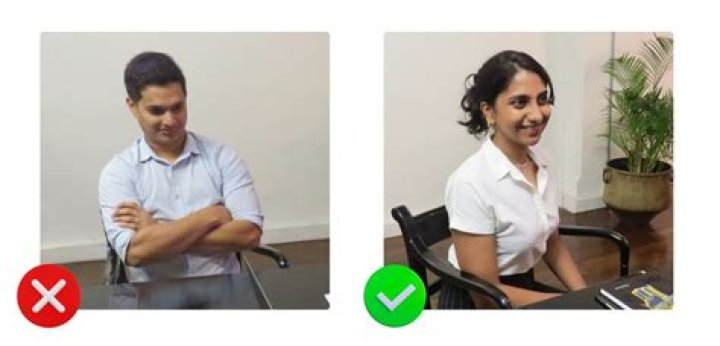 How do you sit confidently in an interview?