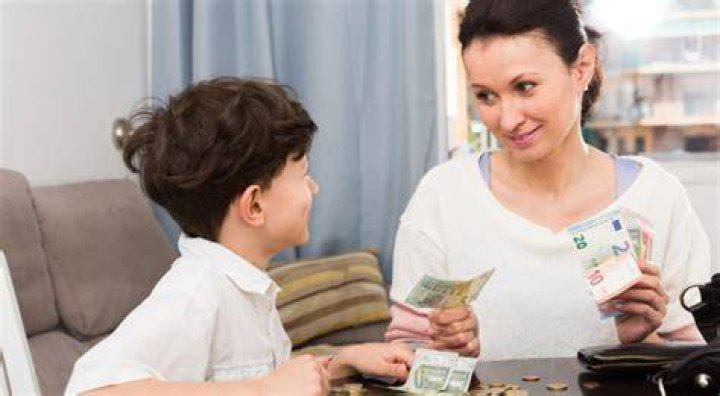 How much money can you gift to a family member tax-Free UK?