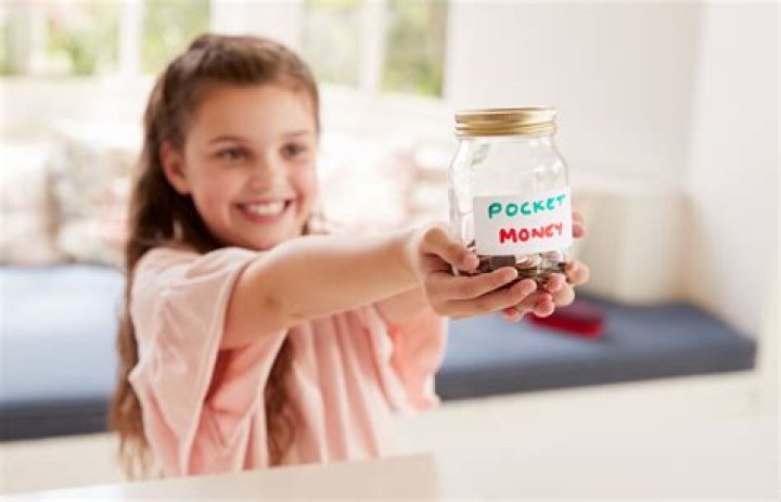 How much pocket money should a 9 year old get?