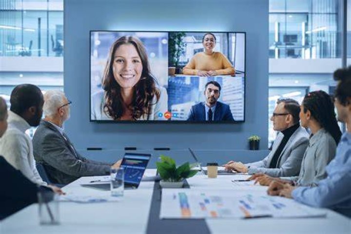 How web conferencing is used in business communication?