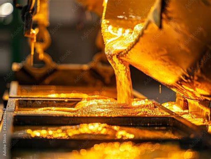 Is pouring gold in a mold a chemical change?