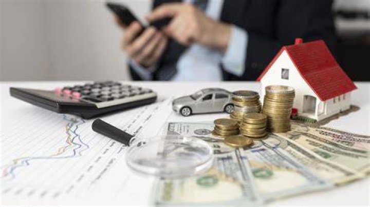 What are non financial assets examples?