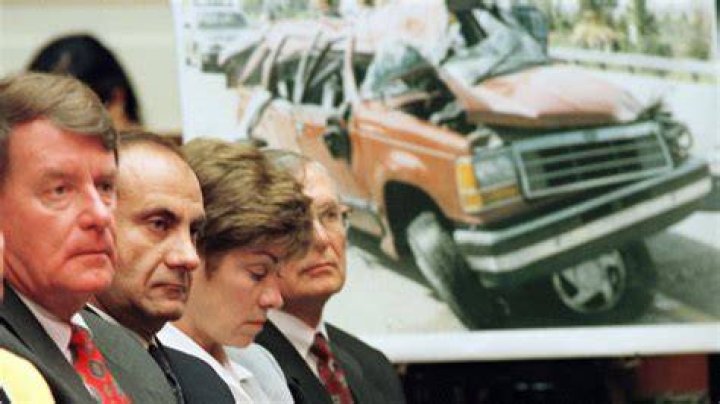 What did the Ford Motor Company accuse the Firestone tire company of doing that contributed to multiple deaths?