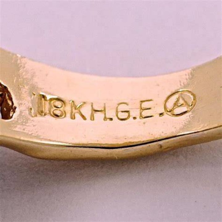 What does 18k HGE with a circled A mean?