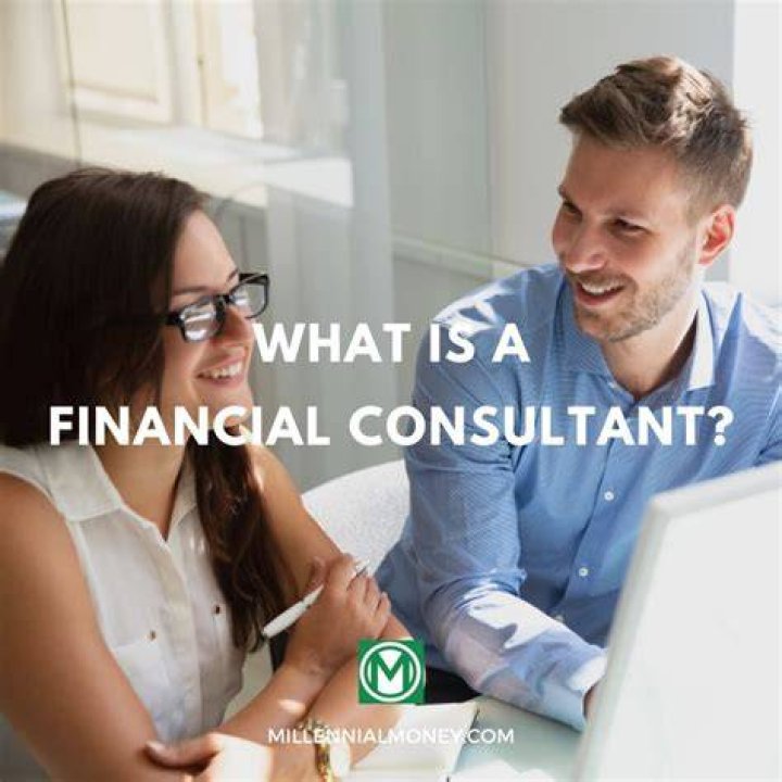 What does a finance consultant do?
