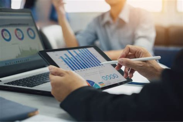 What is a wirehouse in finance?