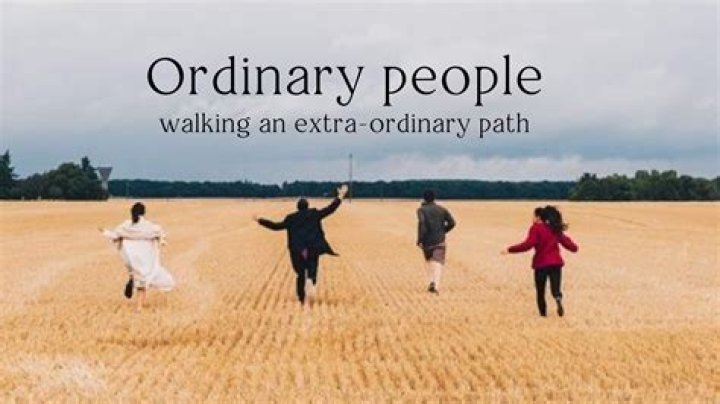 What is an ordinary straight life policy?
