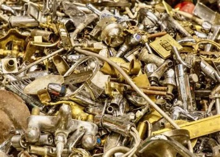 What is scrap price of yellow brass?