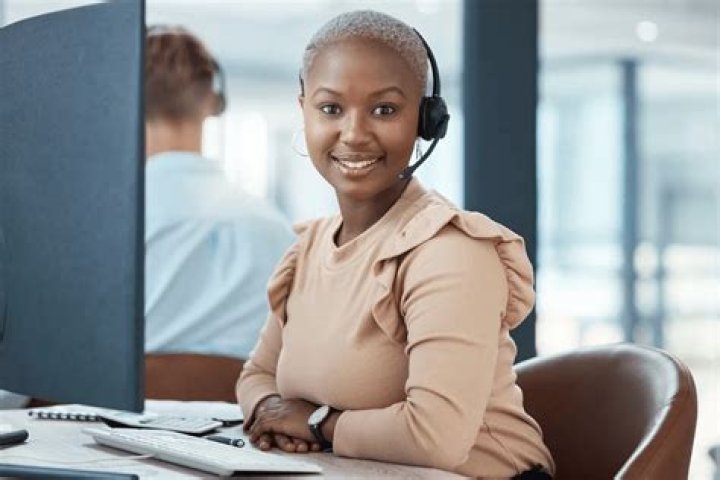 What is the purpose of a call center agent?