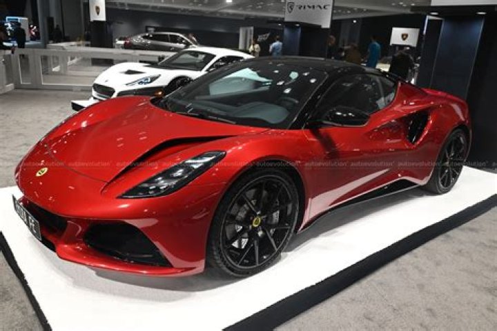 When did IBM buy Lotus?