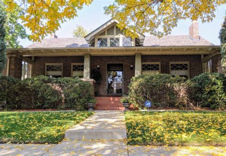 Where can Craftsman houses be found?