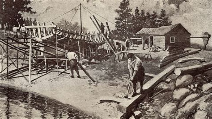 Where was shipbuilding an important industry during colonial times?
