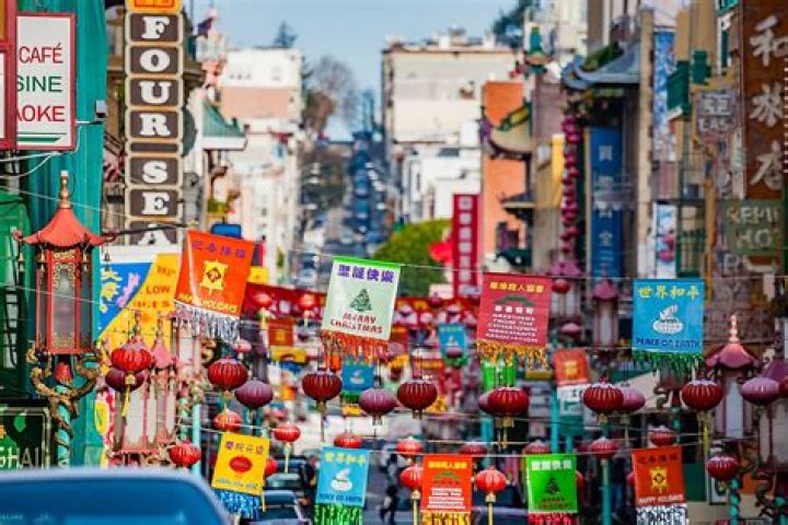 Which country has the most Chinese outside China?