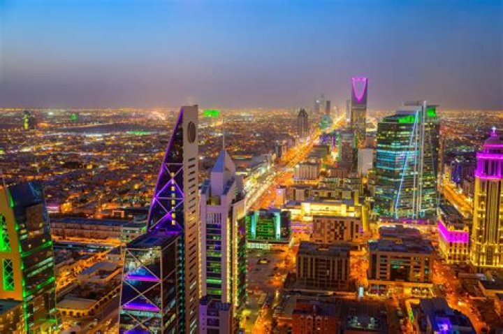 Which trading city in Arabia was the largest and richest?