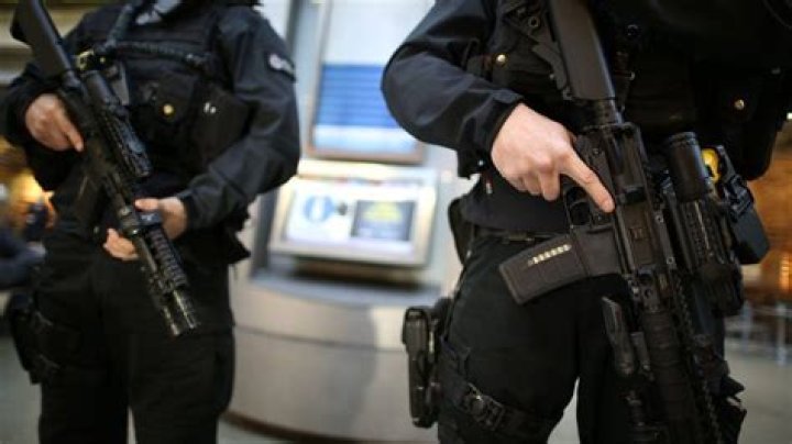 Who are MI6 agents?