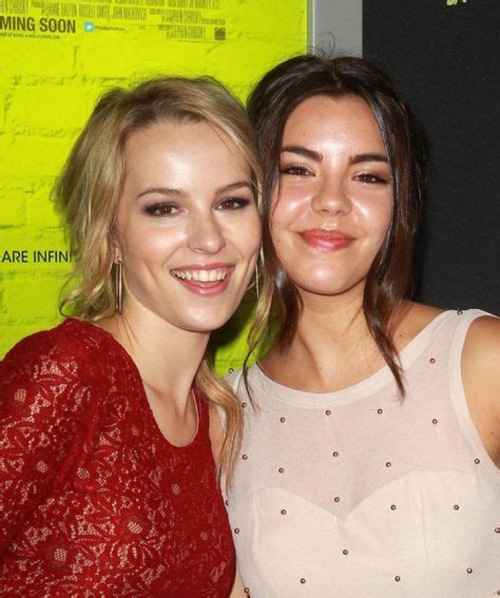 Who is Bridgit Mendler best friend?