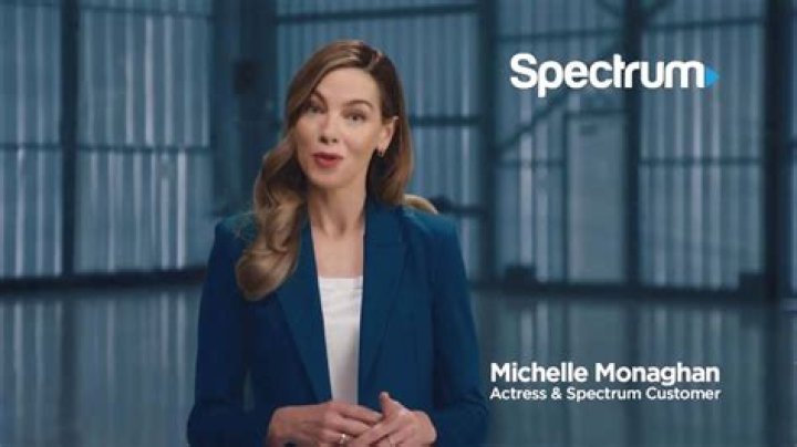 Who is the actress in the green commercial?