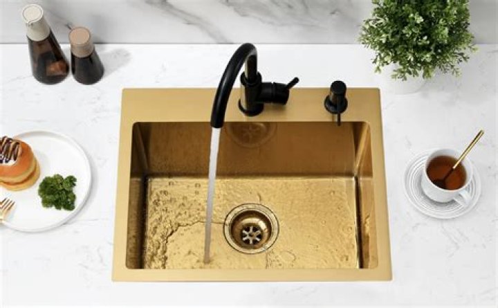 Will a gold bar sink or float?